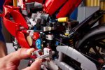 لگو تکنیک 42202 موتورسیکلت دوکاتی پانیگال Ducati Panigale V4 S - Image 7